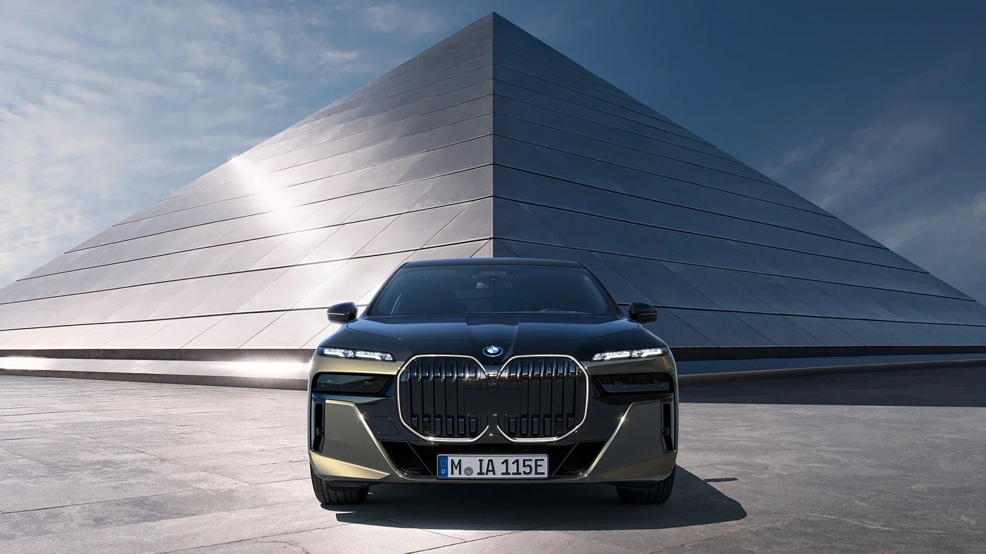 BMW Audio Upgrades. What People Look Up and What Actually Pushes Them to Upgrade